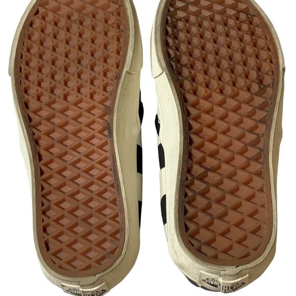 VANS The U SLIP-ON SF MEGA CHECK in Black and White - Picture 9 of 10